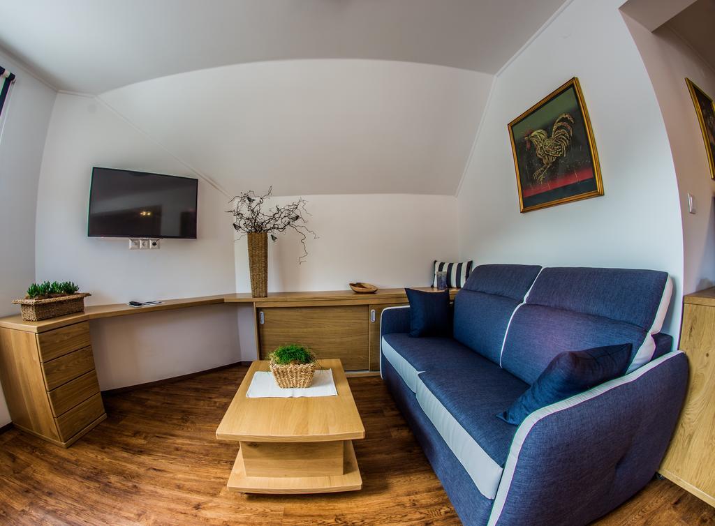 Apartments Bbi Luce Bagian luar foto